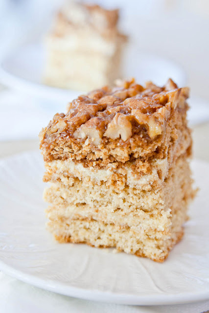 Honey Cake (Miodownik)