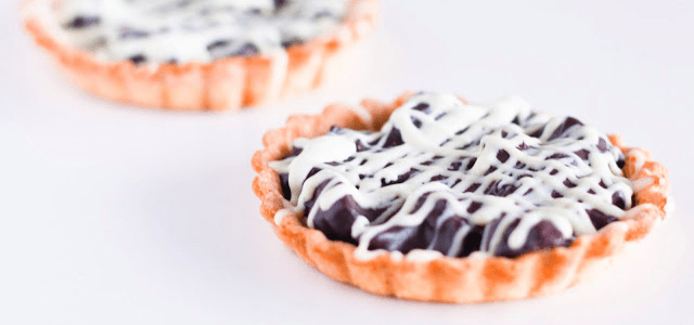 Mazurek – Easter tart with chocolate and&nbsp;prunes