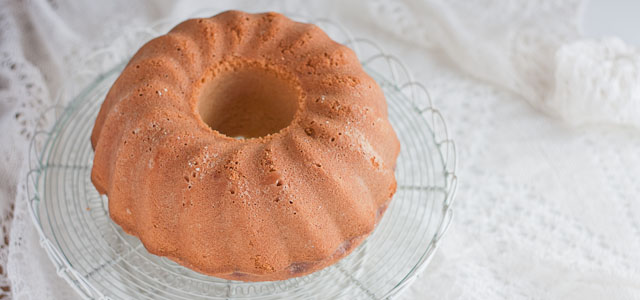 Coconut bundt cake