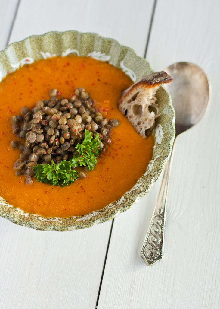 Red coconut curry lentil and sweet potato soup