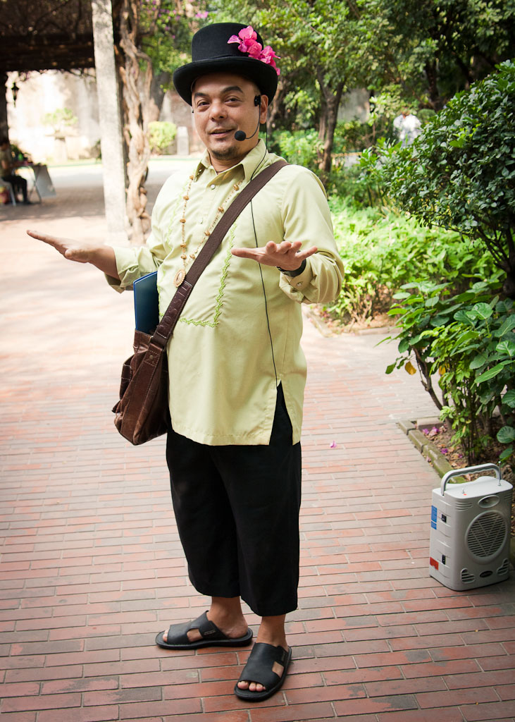 Carlos Celdran, Walk this way