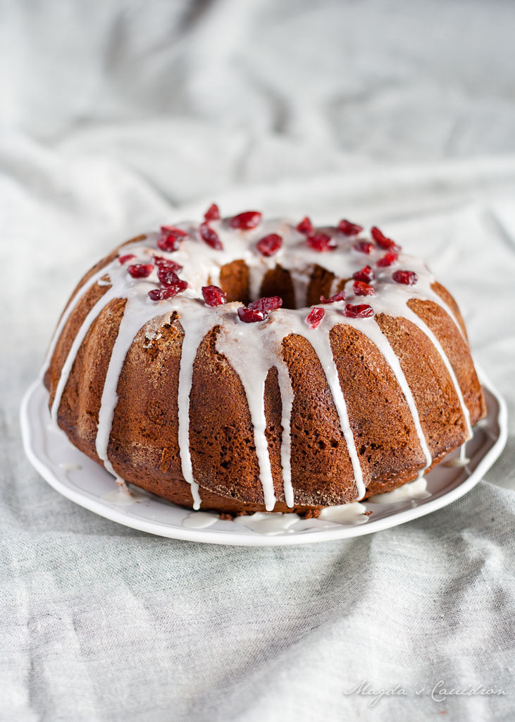 gingerbread bundt cake