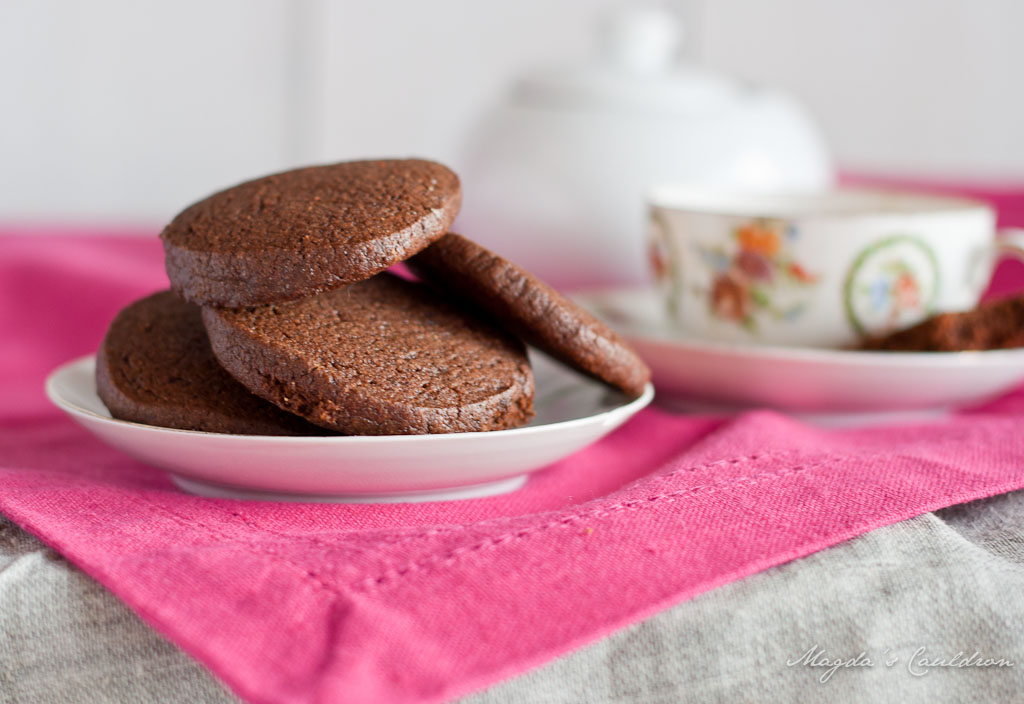 Chocolate cardamom cookies
