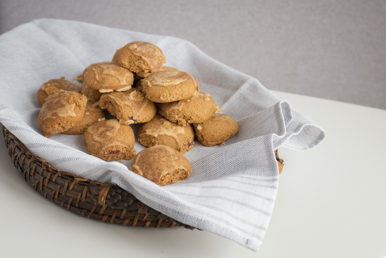 Cobblestone gingerbread cookies
