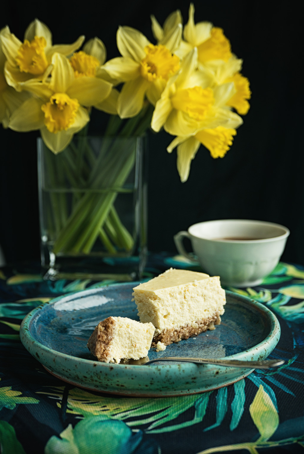 White chocolate cheesecake with a hint of vanilla and orange