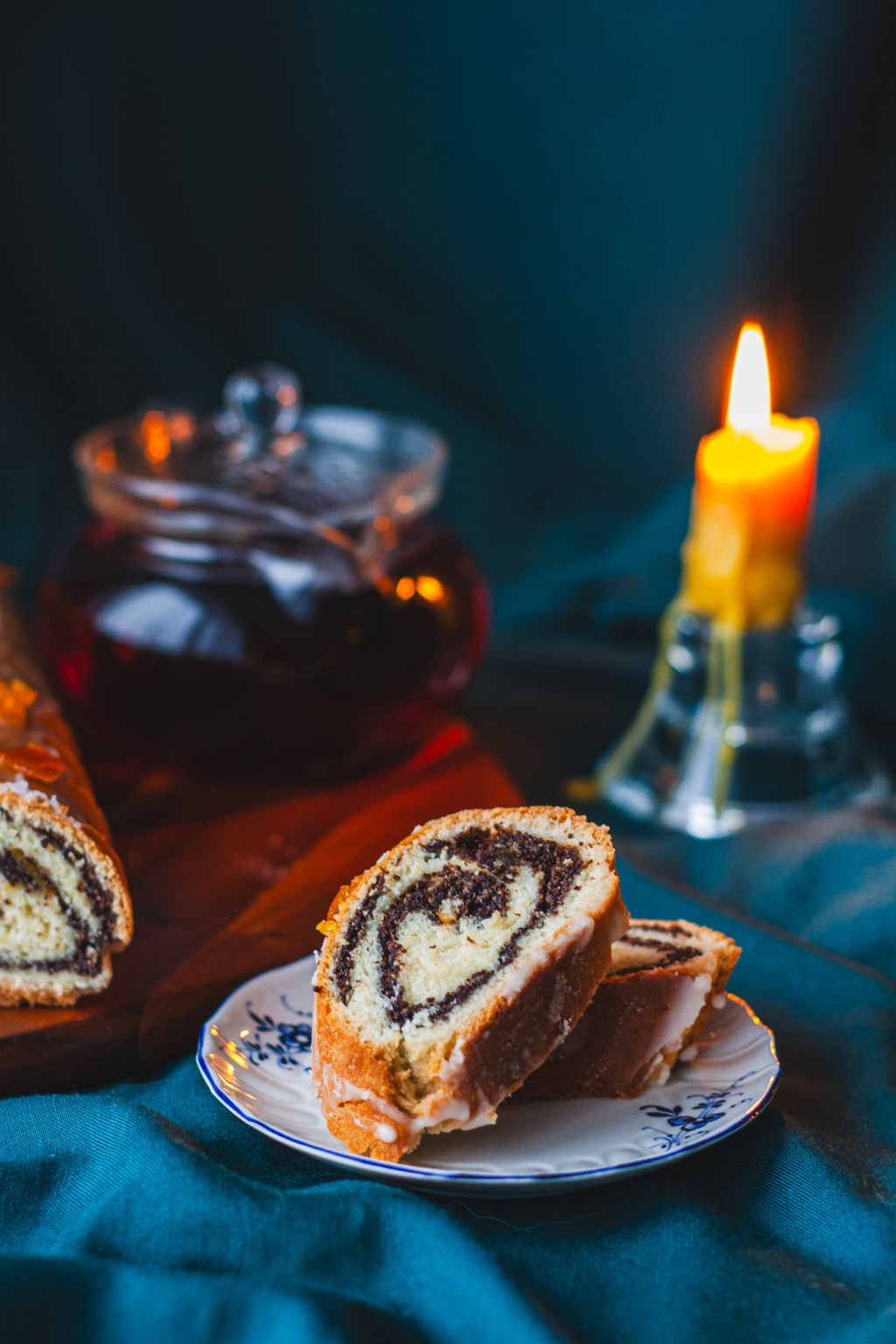Overnight poppy seed&nbsp;roll