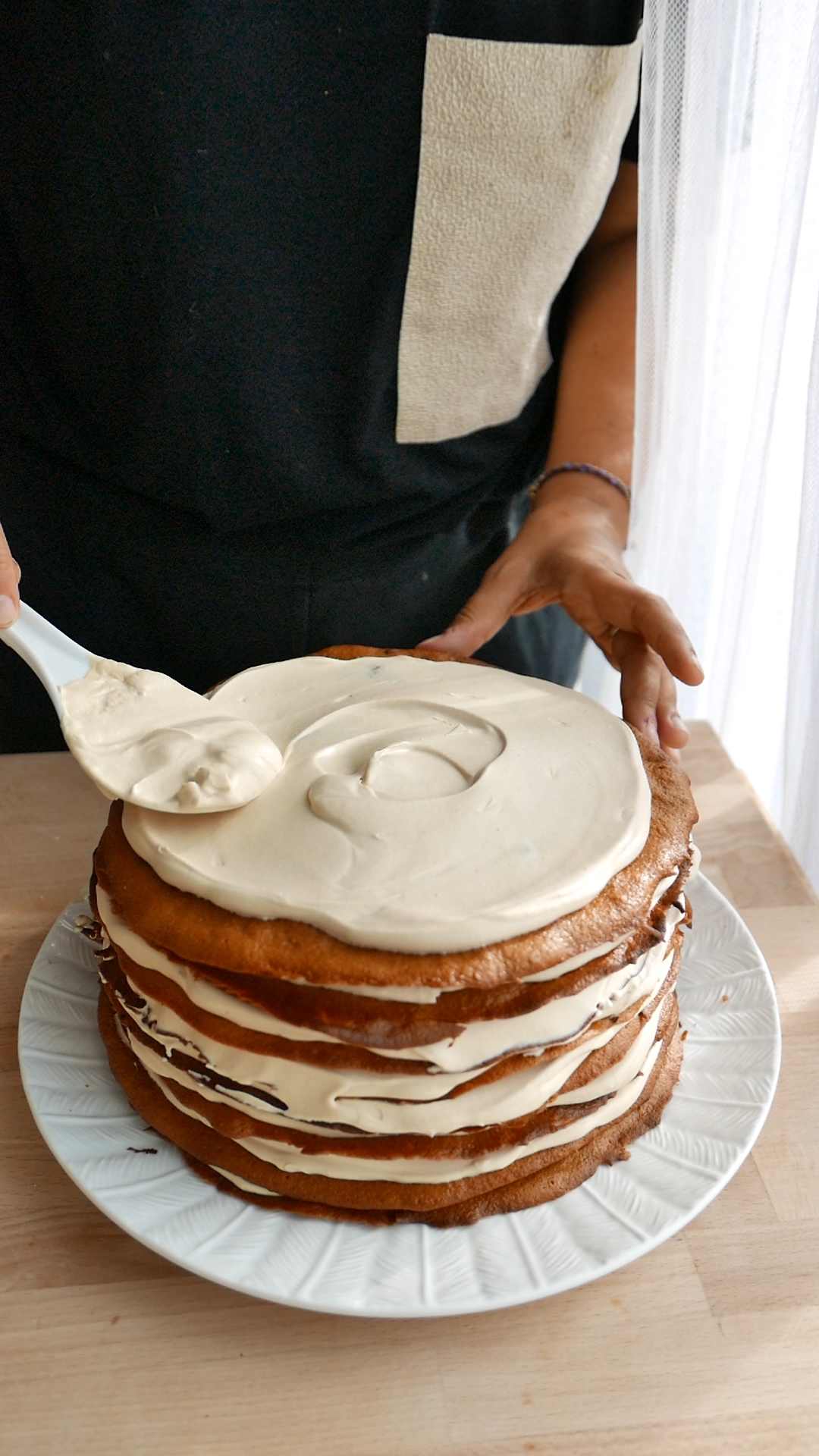 Traditional Honey Cake – Miodownik